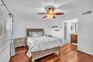 9301 Sunrise Lakes Blvd, Sunrise, FL 33322 - Photo 19