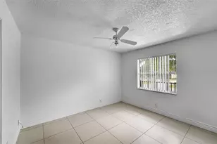 9182 NW 40th St, Coral Springs, FL 33065 - Photo 13