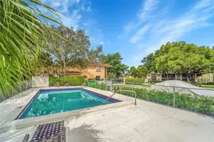 9182 NW 40th St, Coral Springs, FL 33065 - Photo 25