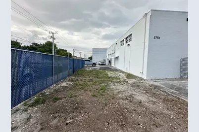 5751 Dawson Street, Hollywood, FL 33023 - Photo 19