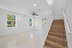 324 SW 14th Ct, Fort Lauderdale, FL 33315 - Photo 9