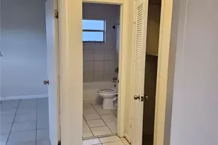 716 SW 7th St, Dania Beach, FL 33004 - Photo 11