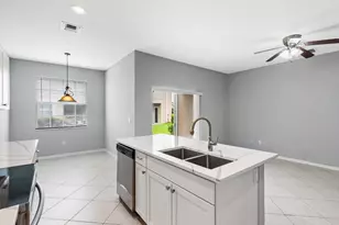 9057 Plymouth Pl, Tamarac, FL 33321 - Photo 9