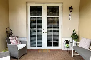 817 SW 147th Ave, Pembroke Pines, FL 33027 - Photo 3