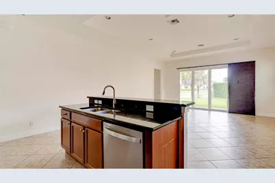 8343 NW 121st Way, Pompano Beach, FL 33076 - Photo 11