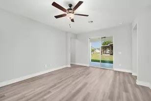 392 SW Paw Ct, Port Saint Lucie, FL 34953 - Photo 23