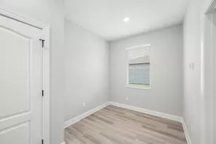 242 SW Glen Rd, Port Saint Lucie, FL 34953 - Photo 27