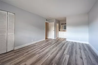 6061 N Falls Circle Drive #102, Lauderhill, FL 33319 - Photo 17