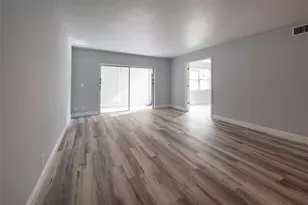 6061 N Falls Cir Dr, Lauderhill, FL 33319 - Photo 9