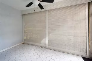 6061 N Falls Cir Dr, Lauderhill, FL 33319 - Photo 11