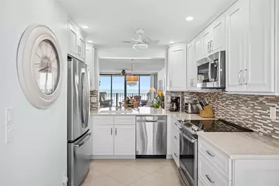 10000 S Ocean Drive #404, Jensen Beach, FL 34957 - Photo 9