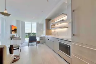 525 N Fort Lauderdale Baach Blvd Unit, Fort Lauderdale, FL 33304 - Photo 3