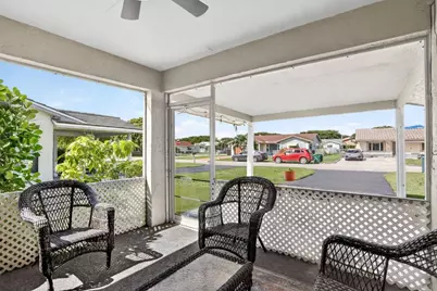 9806 NW 71st Street, Tamarac, FL 33321 - Photo 5