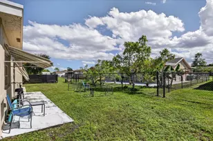 9806 NW 71st St, Tamarac, FL 33321 - Photo 33