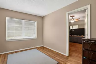 9806 NW 71st St, Tamarac, FL 33321 - Photo 15