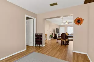 9806 NW 71st St, Tamarac, FL 33321 - Photo 13