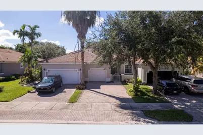 7520 S Aragon Boulevard #2, Sunrise, FL 33313 - Photo 1