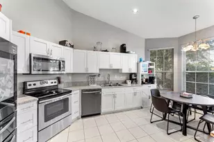 7520 S Aragon Blvd, Sunrise, FL 33313 - Photo 7