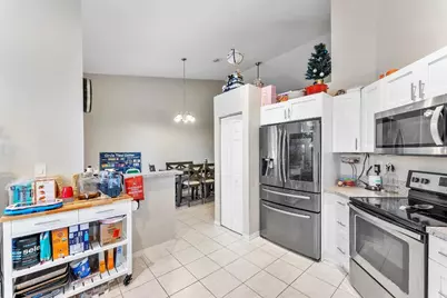 7520 S Aragon Boulevard #2, Sunrise, FL 33313 - Photo 11