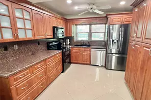 7321 NW 38th Ct, Coral Springs, FL 33065 - Photo 3