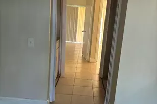 704 Meadows Cir, Boynton Beach, FL 33436 - Photo 9