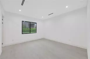 8795 Valencia Ct, Parkland, FL 33067 - Photo 23