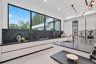 8795 Valencia Ct, Parkland, FL 33067 - Photo 9