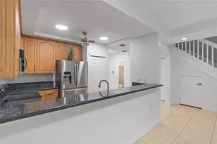 2652 NE 30th Pl, Fort Lauderdale, FL 33306 - Photo 3