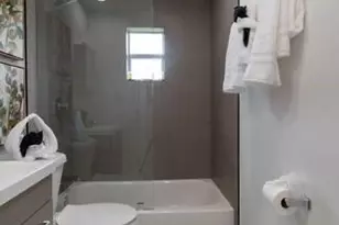 4155 SW 49th St, Davie, FL 33314 - Photo 5