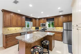 7237 E Tropical Way, Plantation, FL 33317 - Photo 5