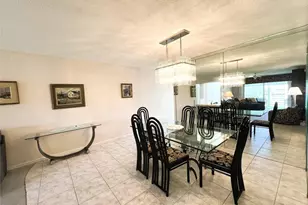 2902 Victoria Cir, Coconut Creek, FL 33066 - Photo 17