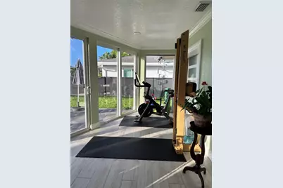 9208 NW 80th Street, Tamarac, FL 33321 - Photo 7