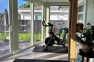 9208 NW 80 St, Tamarac, FL 33321 - Photo 7