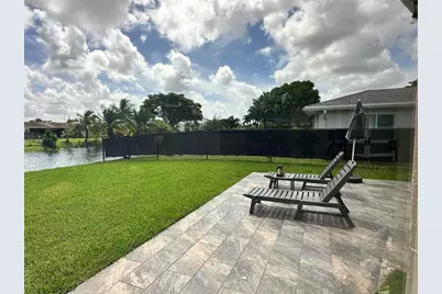 9208 NW 80th Street, Tamarac, FL 33321 - Photo 19