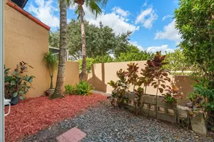 7907 NW 7th Ct, Plantation, FL 33324 - Photo 15