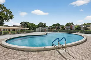 7360 NW 18th St, Margate, FL 33063 - Photo 23