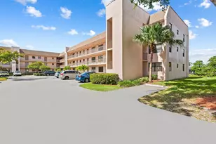 10442 Sunrise Lakes Blvd, Sunrise, FL 33322 - Photo 15
