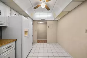 800 Parkview Dr, Hallandale Beach, FL 33009 - Photo 27