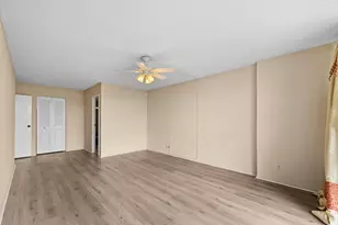 800 Parkview Dr, Hallandale Beach, FL 33009 - Photo 19