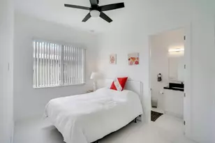 2962 NW 10th Ct, Fort Lauderdale, FL 33311 - Photo 15