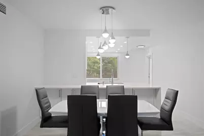 4301 Martinique Circle #M2, Pompano Beach, FL 33066 - Photo 3