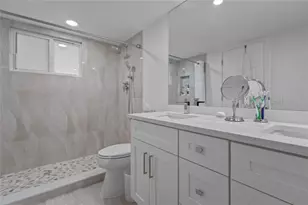 4301 Martinique Cir, Coconut Creek, FL 33066 - Photo 9