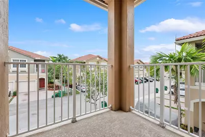 9065 Plymouth Place #9065, Tamarac, FL 33321 - Photo 15