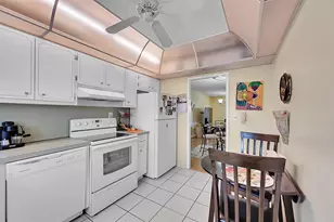 3475 Brokenwoods Dr, Coral Springs, FL 33065 - Photo 9