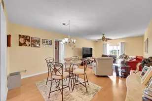 3475 Brokenwoods Dr, Coral Springs, FL 33065 - Photo 13