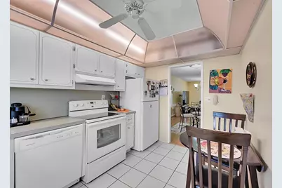 3475 Broken Woods Drive #401, Coral Springs, FL 33065 - Photo 5