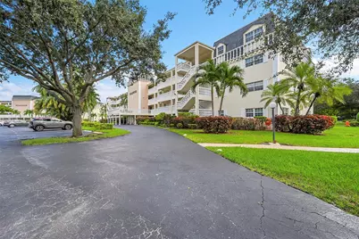 3475 Broken Woods Drive #401, Coral Springs, FL 33065 - Photo 13