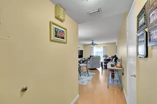 3475 Brokenwoods Dr, Coral Springs, FL 33065 - Photo 15