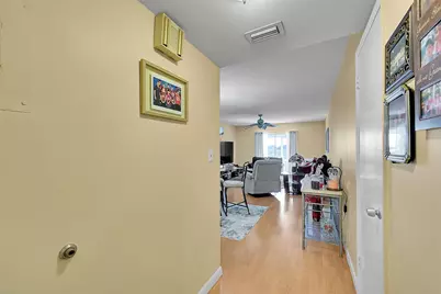 3475 Broken Woods Drive #401, Coral Springs, FL 33065 - Photo 15