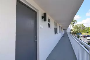 4025 N Federal Hwy, Oakland Park, FL 33308 - Photo 3